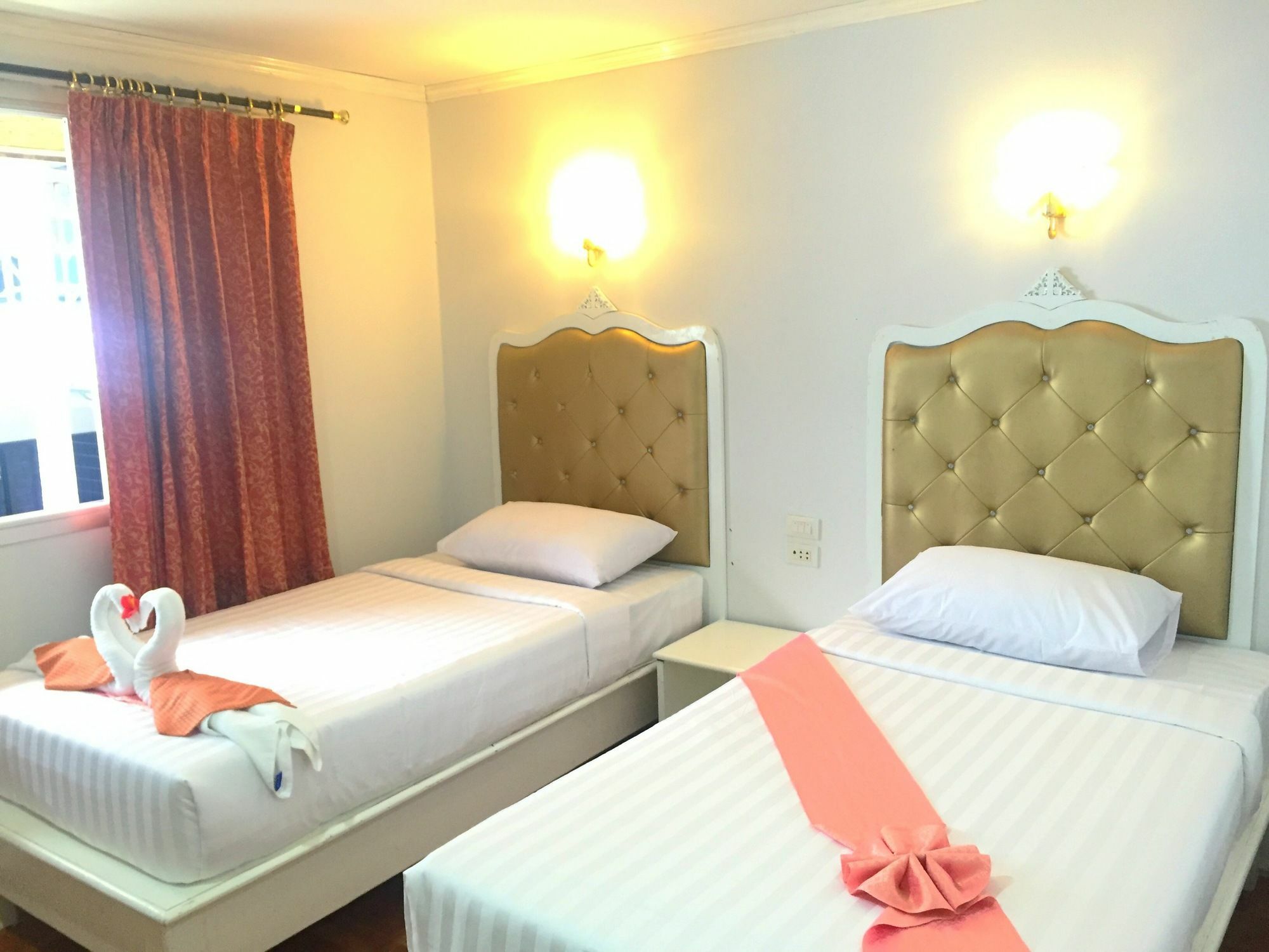 Hotel Phi Phi K House Exterior foto