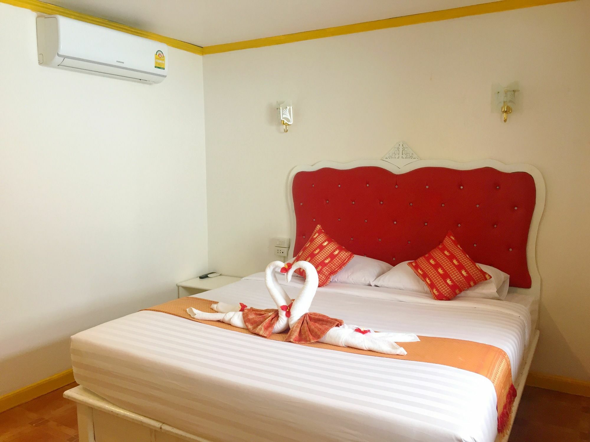 Hotel Phi Phi K House Exterior foto